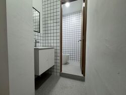 Trio (D8), Retail #591885271